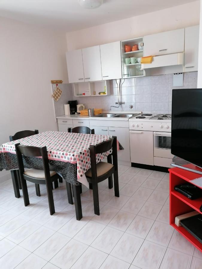 Apartment Halugica Kali Εξωτερικό φωτογραφία